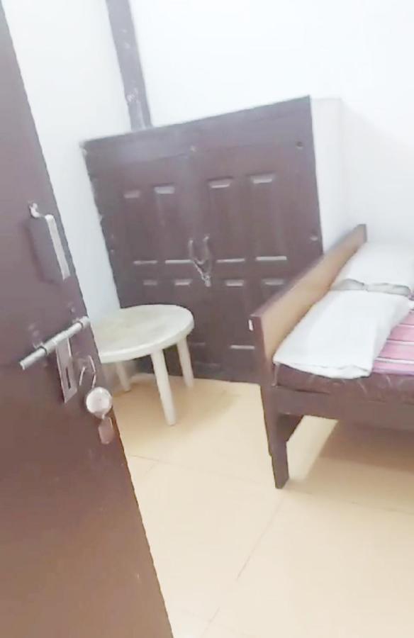 Gandhi Ganaga Guest House Benares Buitenkant foto